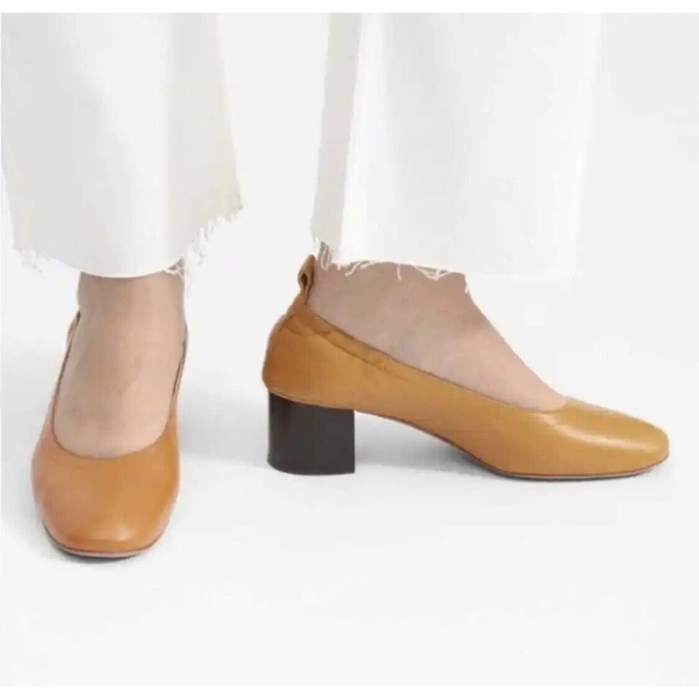 EVERLANE The Italian Leather Day Heel in Honey Yellow Stacked Heel Size 8